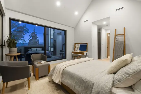 1066 Fulton Avenue, West Vancouver For Sale - image 24