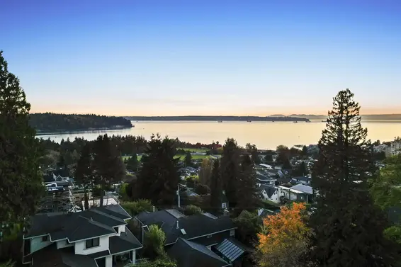 1066 Fulton Avenue, West Vancouver For Sale - image 3