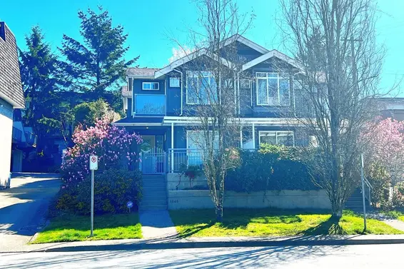 1 1940 Chesterfield Avenue, North Vancouver For Sale - image 15