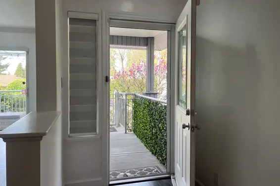 1 1940 Chesterfield Avenue, North Vancouver For Sale - image 19