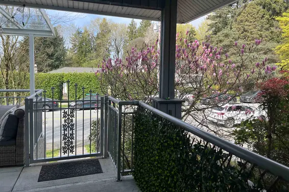 1 1940 Chesterfield Avenue, North Vancouver For Sale - image 21