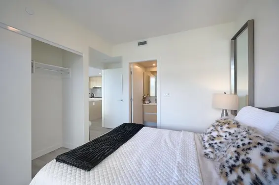 2002 200 Klahanie Court, West Vancouver For Sale - image 10