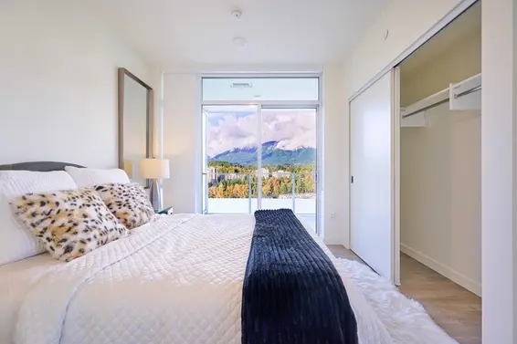 2002 200 Klahanie Court, West Vancouver For Sale - image 11