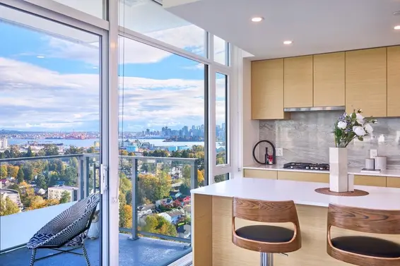 2002 200 Klahanie Court, West Vancouver For Sale - image 3