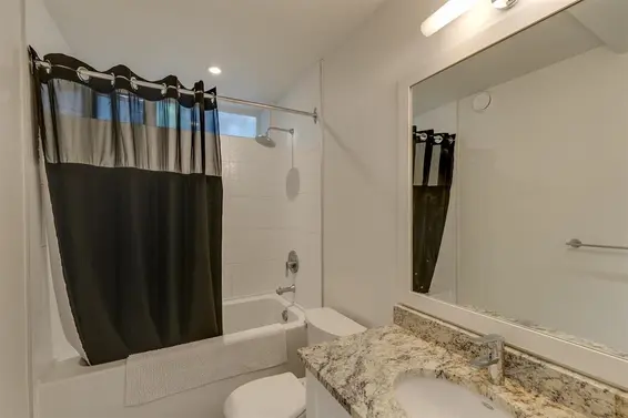 4 265 East 8th Street, North Vancouver For Sale - image 27