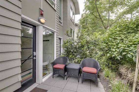 4 265 East 8th Street, North Vancouver For Sale - image 33