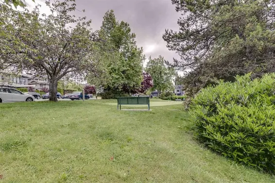 4 265 East 8th Street, North Vancouver For Sale - image 37