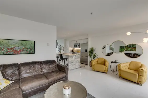 4 265 East 8th Street, North Vancouver For Sale - image 4