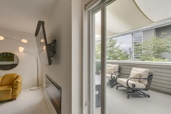 4 265 East 8th Street, North Vancouver For Sale - image 6