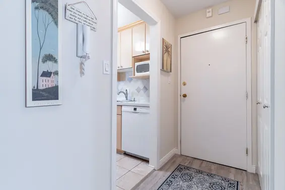 205 307 West 2nd Street, North Vancouver For Sale - image 8