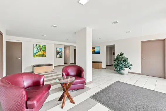 803 140 East Keith Road, North Vancouver For Sale - image 4