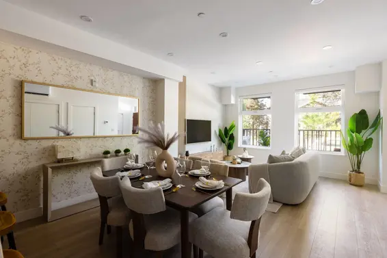 311 342 Mountain Highway, North Vancouver For Sale - image 3