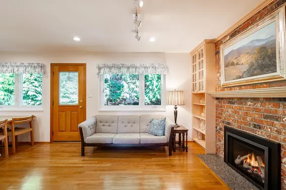 4651 Valley Road, North Vancouver For Sale - image 12