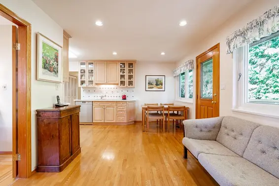 4651 Valley Road, North Vancouver For Sale - image 13