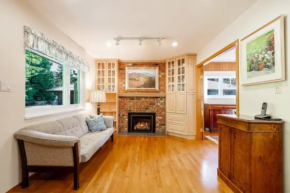 4651 Valley Road, North Vancouver For Sale - image 14