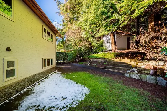 4651 Valley Road, North Vancouver For Sale - image 36