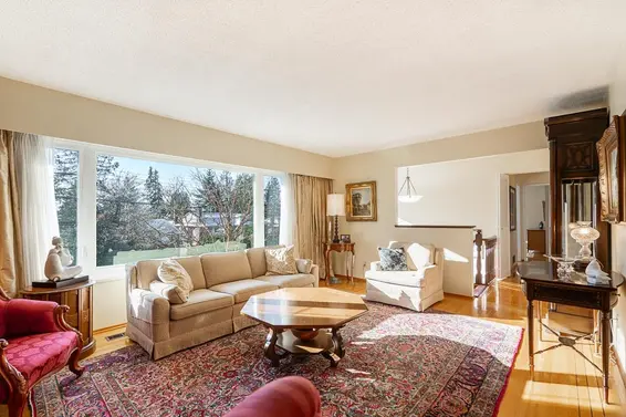 4651 Valley Road, North Vancouver For Sale - image 9