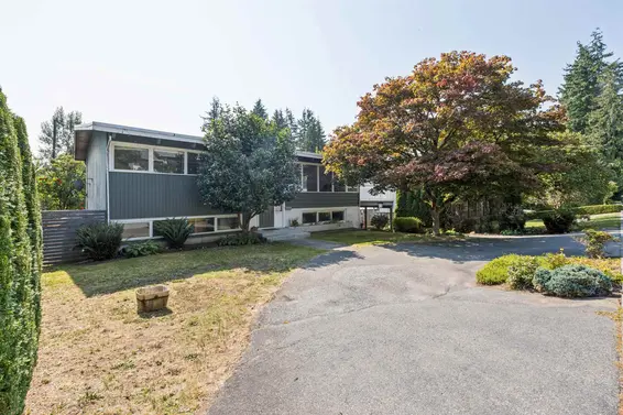 1023 Arlington Crescent, North Vancouver For Sale - image 1