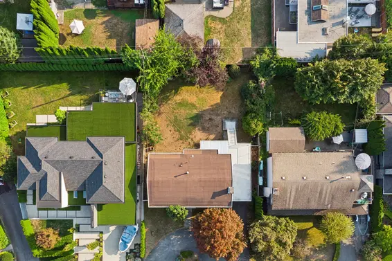 1023 Arlington Crescent, North Vancouver For Sale - image 20