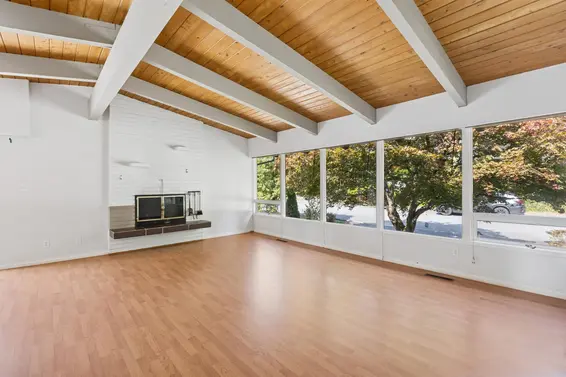 1023 Arlington Crescent, North Vancouver For Sale - image 5