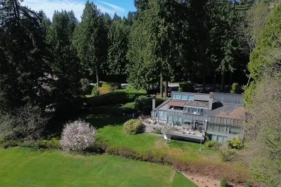 460 Southborough Drive, West Vancouver For Sale - image 2