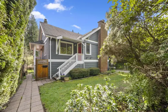 1588 Inglewood Avenue, West Vancouver