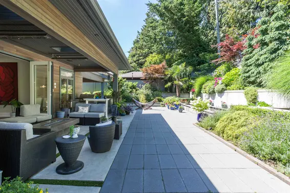 966 Beaumont Drive, North Vancouver For Sale - image 17