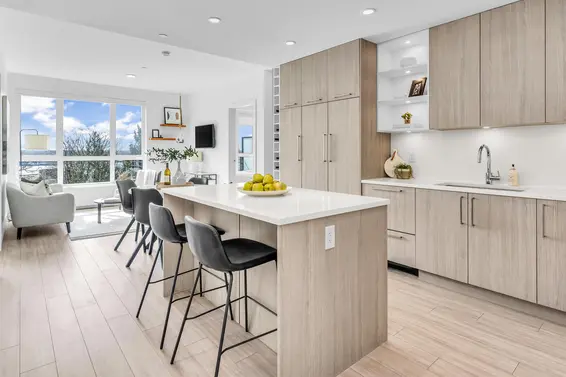 310 747 East 3rd Street, North Vancouver