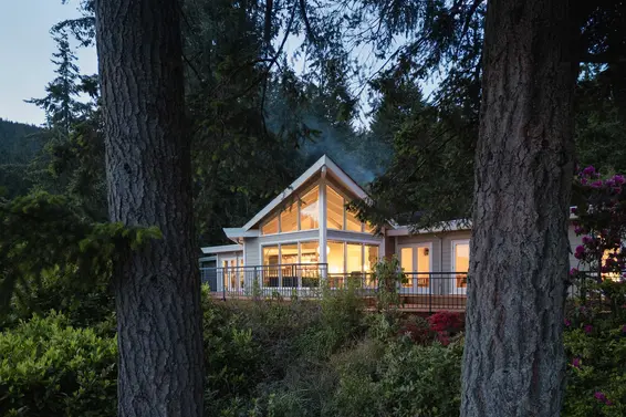 5634 Westport Road, West Vancouver