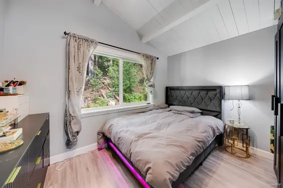3870 Emerald Drive, North Vancouver For Sale - image 18