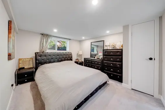 3870 Emerald Drive, North Vancouver For Sale - image 24