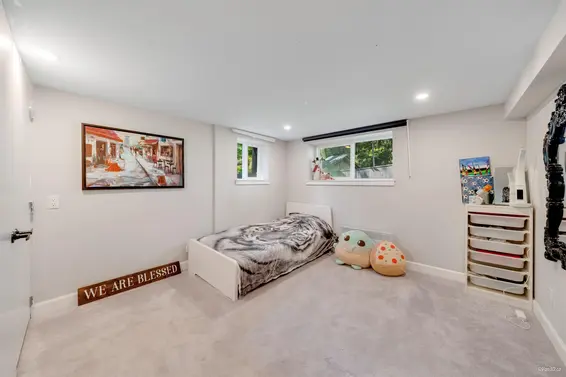 3870 Emerald Drive, North Vancouver For Sale - image 31