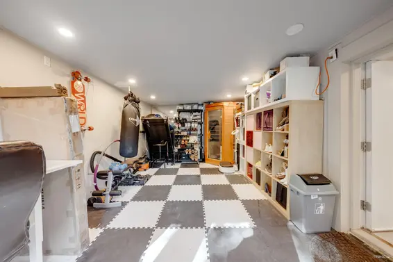 3870 Emerald Drive, North Vancouver For Sale - image 36