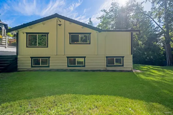 3870 Emerald Drive, North Vancouver For Sale - image 39