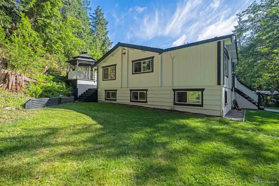 3870 Emerald Drive, North Vancouver For Sale - image 40