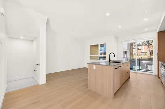 103 934 Lytton Street, North Vancouver For Sale - image 2