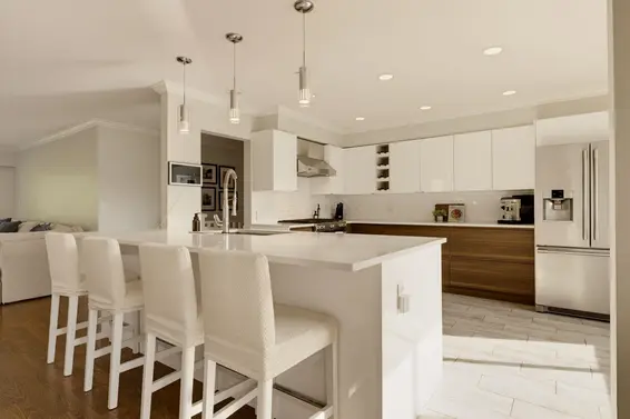 773 East 12th Street, North Vancouver For Sale - image 2