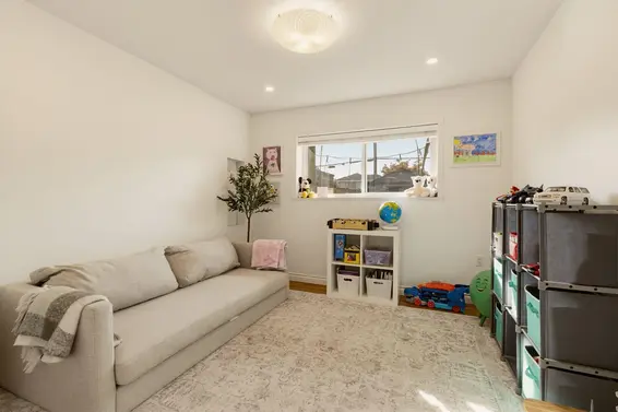 773 East 12th Street, North Vancouver For Sale - image 24