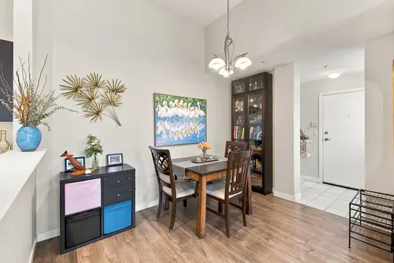 401 137 East 1st Street, North Vancouver For Sale - image 4