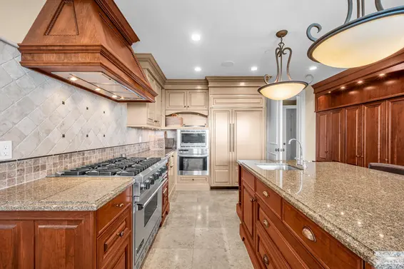 2495 Hudson Court, West Vancouver For Sale - image 13