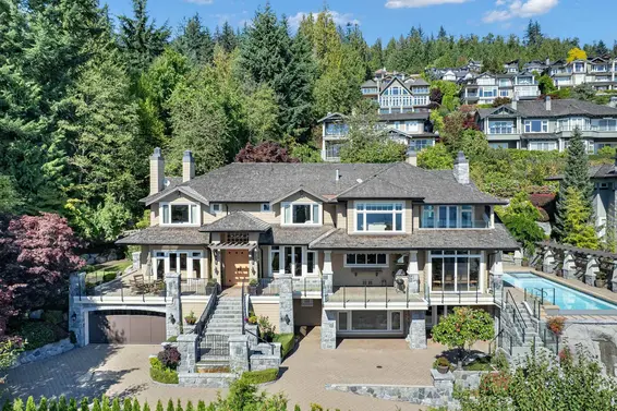 2495 Hudson Court, West Vancouver For Sale - image 2