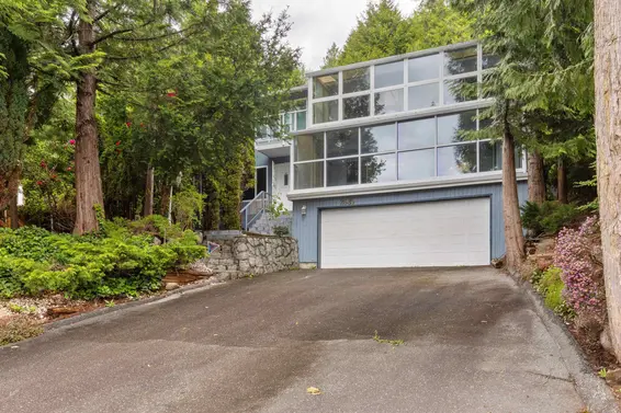 2635 Skilift Place, West Vancouver For Sale - image 2
