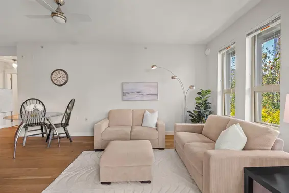 307 1468 St. Andrews Avenue, North Vancouver For Sale - image 4