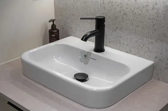 27 632 East 3rd Street, North Vancouver For Sale - image 15