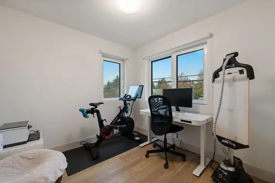 27 632 East 3rd Street, North Vancouver For Sale - image 22