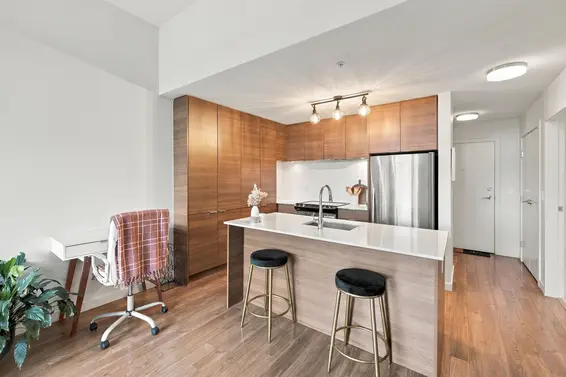 504 1677 Lloyd Avenue, North Vancouver For Sale - image 11