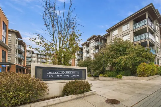 504 1677 Lloyd Avenue, North Vancouver For Sale - image 2