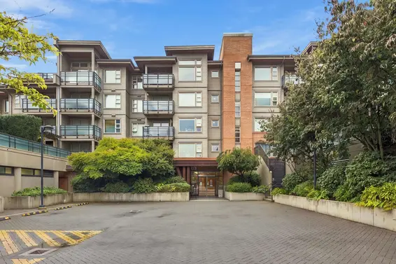 504 1677 Lloyd Avenue, North Vancouver For Sale - image 3