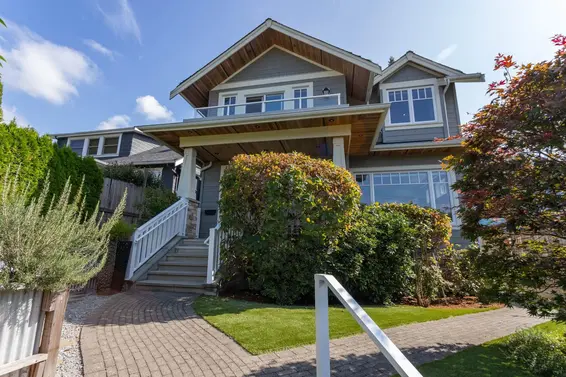 2228 Mahon Avenue, North Vancouver