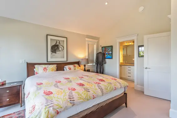 2228 Mahon Avenue, North Vancouver For Sale - image 15